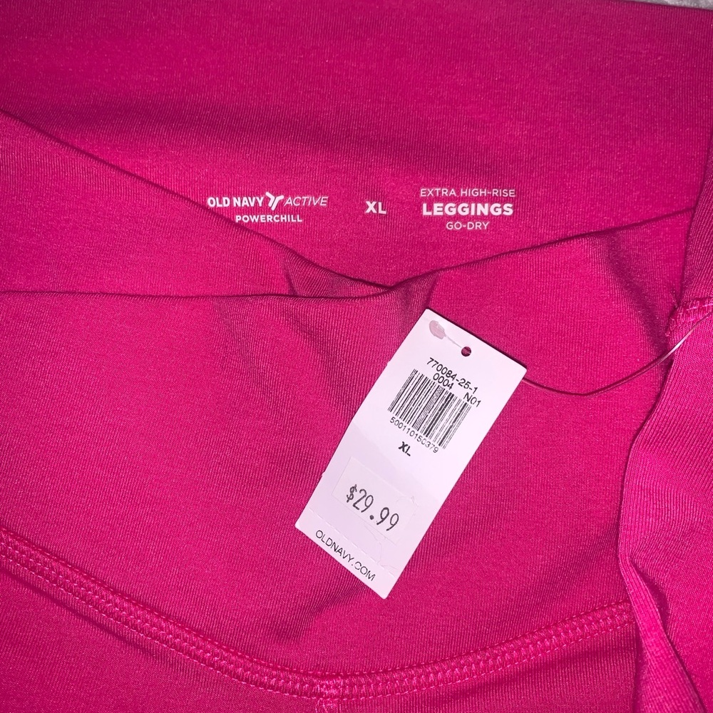 Extra high-rise, V cut, Go-Dry, Powerchill leggings from Old Navy